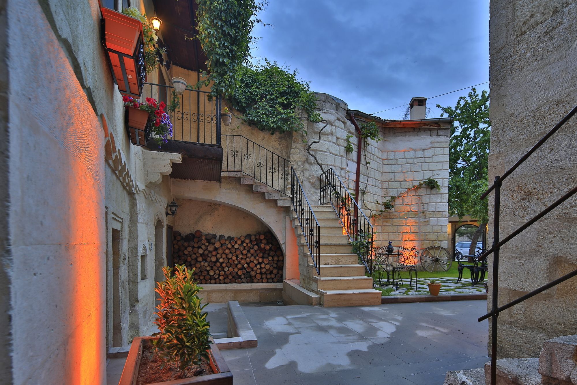 Heaven Cave House - Razziya Evi Bed & Breakfast Ürgüp Bagian luar foto